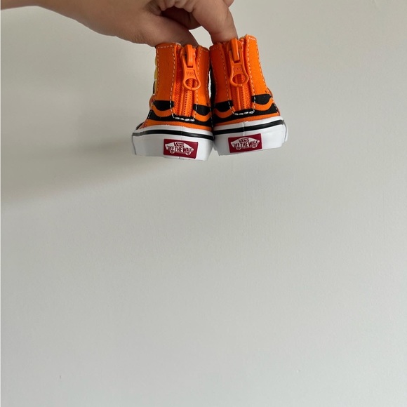 Vans Crayola shoes - BNWOT - Picture 5 of 5